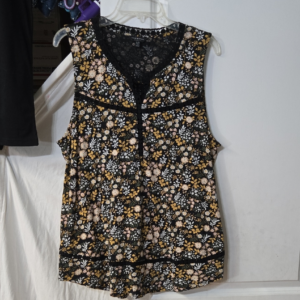 Lucky Brand Black and Yellow Floral Blouse Sleeveless XL